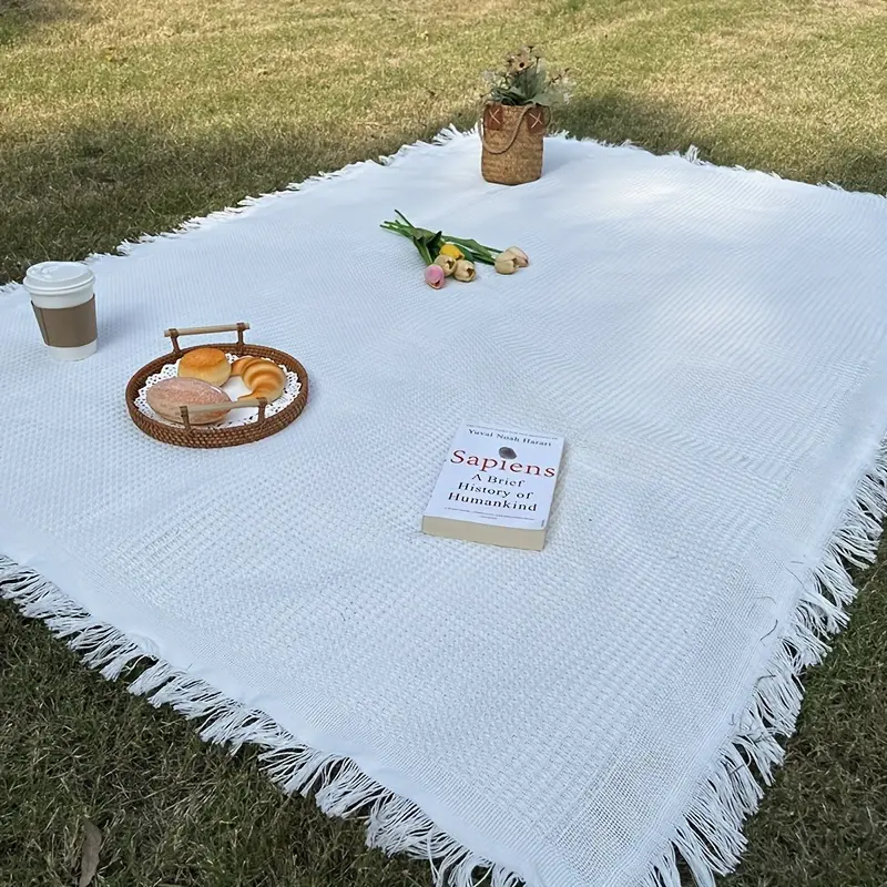 Durable Lightweight Moisture-Proof Camping Blanket - Hand Washable, Backed Outdoor Picnic Mat, Suitable for Lawn And Tent Use, Outdoor Travel Mat