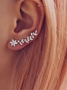 1. A shiny and three-dimensional leaf vine ear ring for ladies, featuring a design of numerous ear petals and flowers. This is a jewelry accessory suitable for girls as a gift, wedding earrings, party wear, vacation, or date accessories.