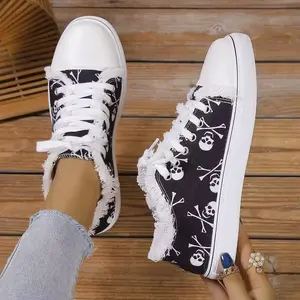 Large-sized Flat Graffiti Canvas Shoes for Women New Ethnic-style Lazy Canvas Shoes Lightweight Board Shoes with Unique Skull Design