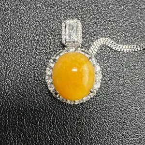 Yellow jadeite jade pendant, silver necklace (no certificate)