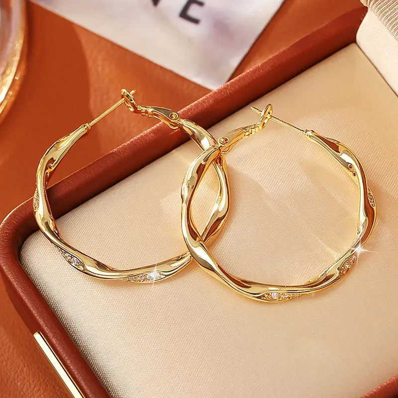 big hoop earrings, sparkling accessories for women, earrings for women, stylish accessories, casual and fashionable jewelry, Mother's Day and Valentine's Day gifts, jewelry gifts for her,14k gold-plated
