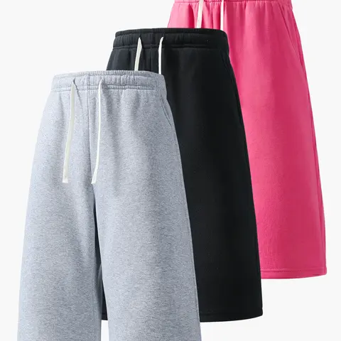 Men’s summer casual athletic shorts, three-quarter length, loose straight fit, comfortable breathable fabric, suitable for fitness, running, and other outdoor activities.