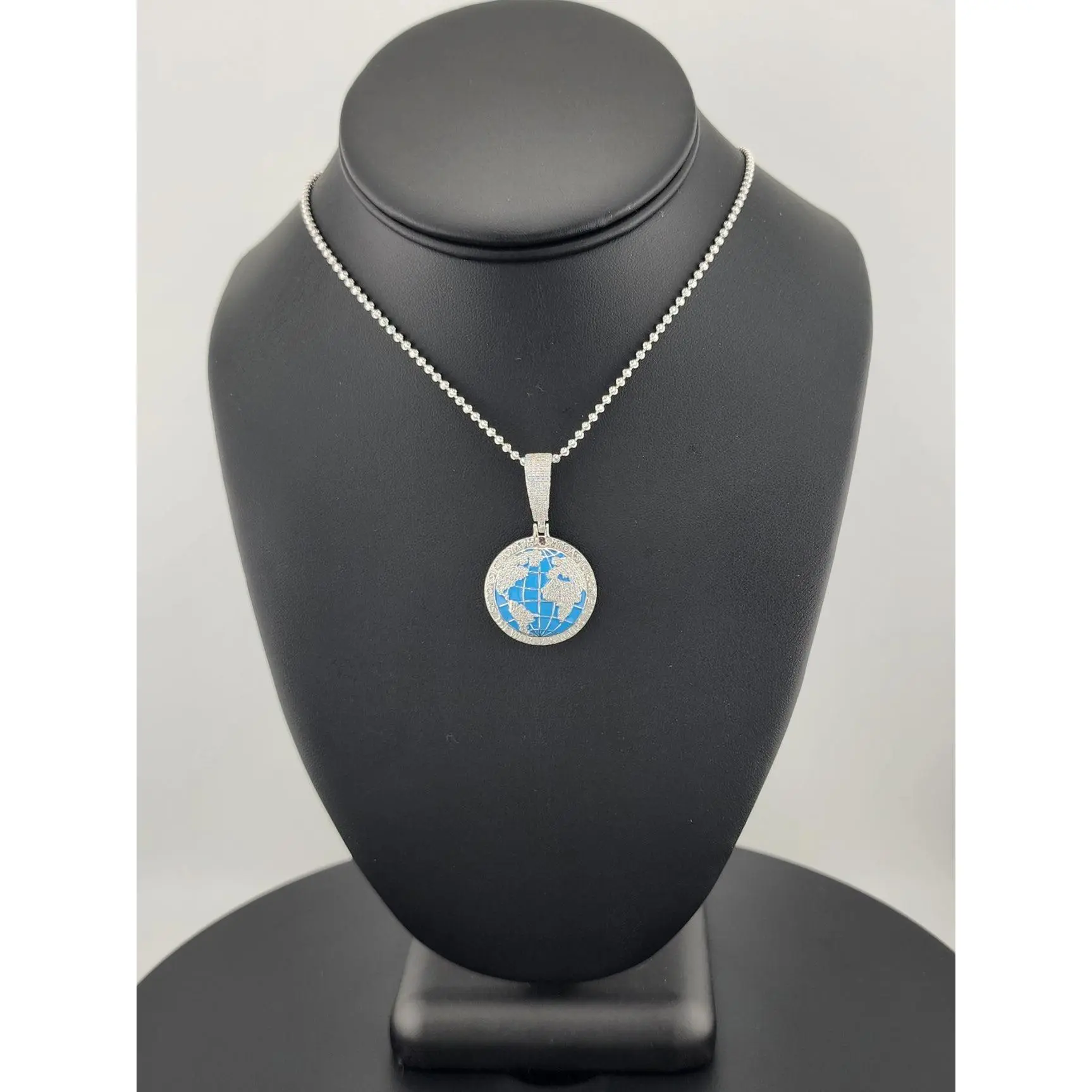 Sterling Silver 925 "The World Is Yours" Globe Necklace – Inspirational Pendant
