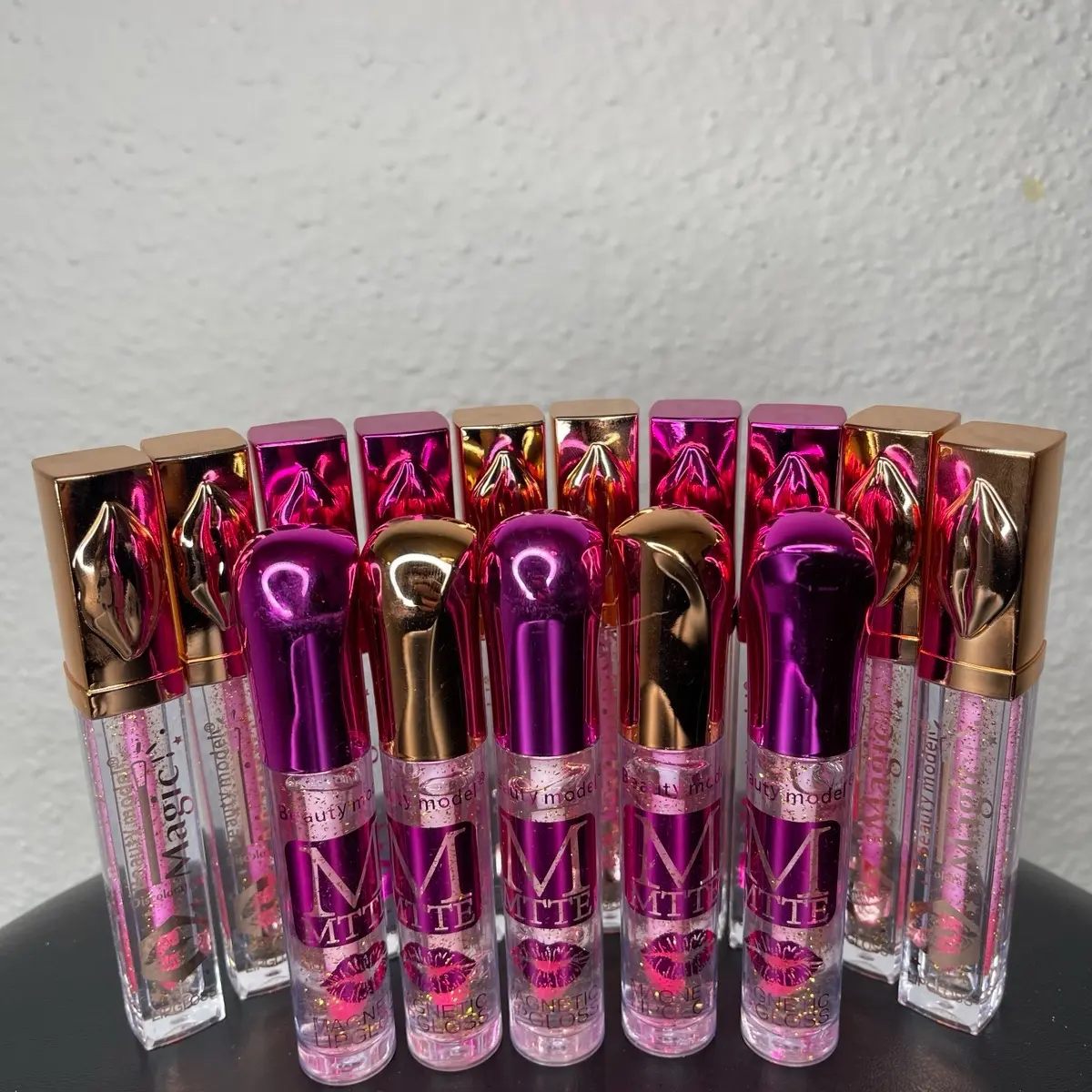 Magic lip gloss
