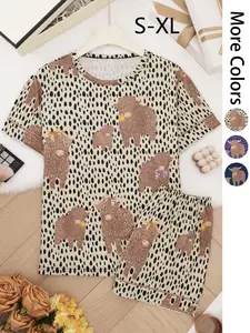 Women's All Over Sheep Print Short Sleeve Tee & Shorts Pyjama Two-piece Set, Casual Comfy Round Neck T-shirt & Shorts PJ Set, Ladies Summer Sleepwear, Loungewear, Pajamas Lounge Set