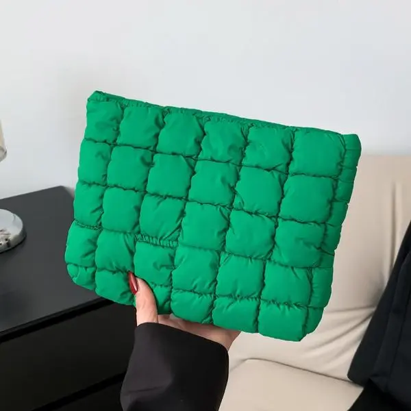 Aesthetic Quilted Cloud Travel Clutch, Soft Thickened Cosmetic Organizer Bag, Multifunctional Portable Storage Pouch for Female Students Women, Trendy Practical Gift-YY0