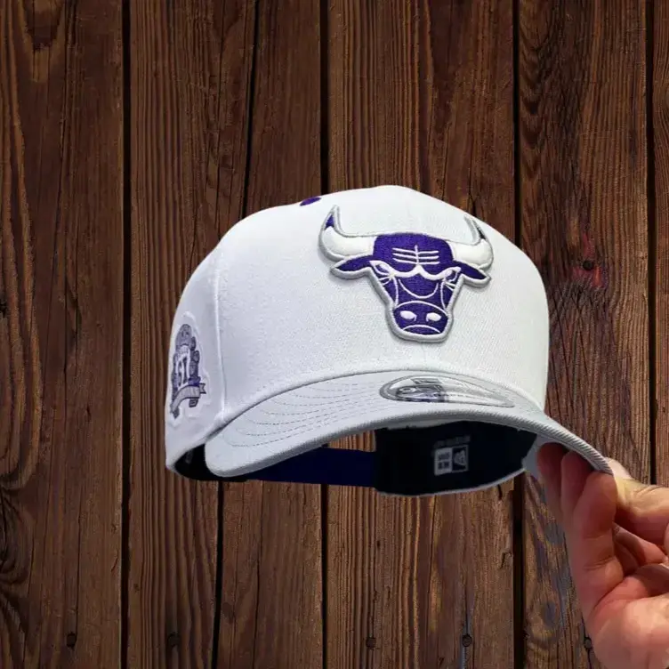 New Era Chicago Bulls Champions Red Horn Edition 9Fifty Snapback Hat, Mens Baseball Cap Collectible Sports Headwear, Mens Hats