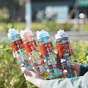 Vintage Horror Graffiti Print Reusable Hard Plastic Water Bottle, 700ML Eco-Friendly Alternative, Perfect for School, Travel, Halloween Party Props