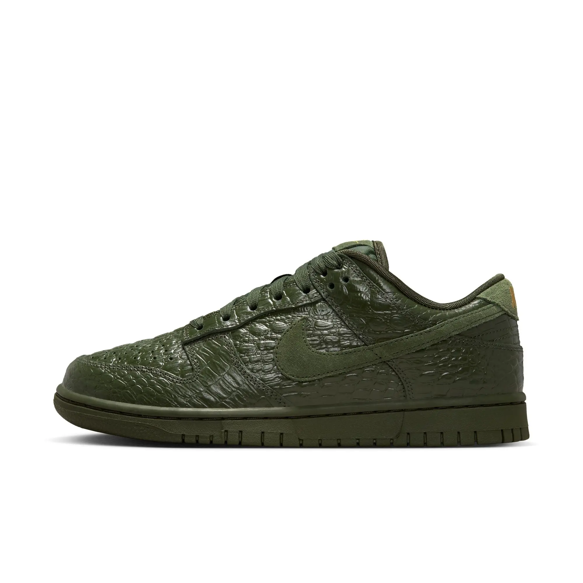 NIKE Women's Dunk Low "Crocodile" Full-Grain Leather Closed Footwear - Animal Print Croc Pattern Casual Trainers, Plush Foam Midsole Shoes for Casual Wear, Carbon Green-Metallic Gold, Hv4388-300