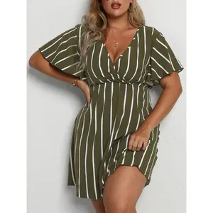Plus Size All Over Print Wrap Butterfly Sleeve V Neck A Line Dress, Plus Casual Plain Short Sleeve Short Dress for Summer, Women's Plus Clothing for Daily Wear