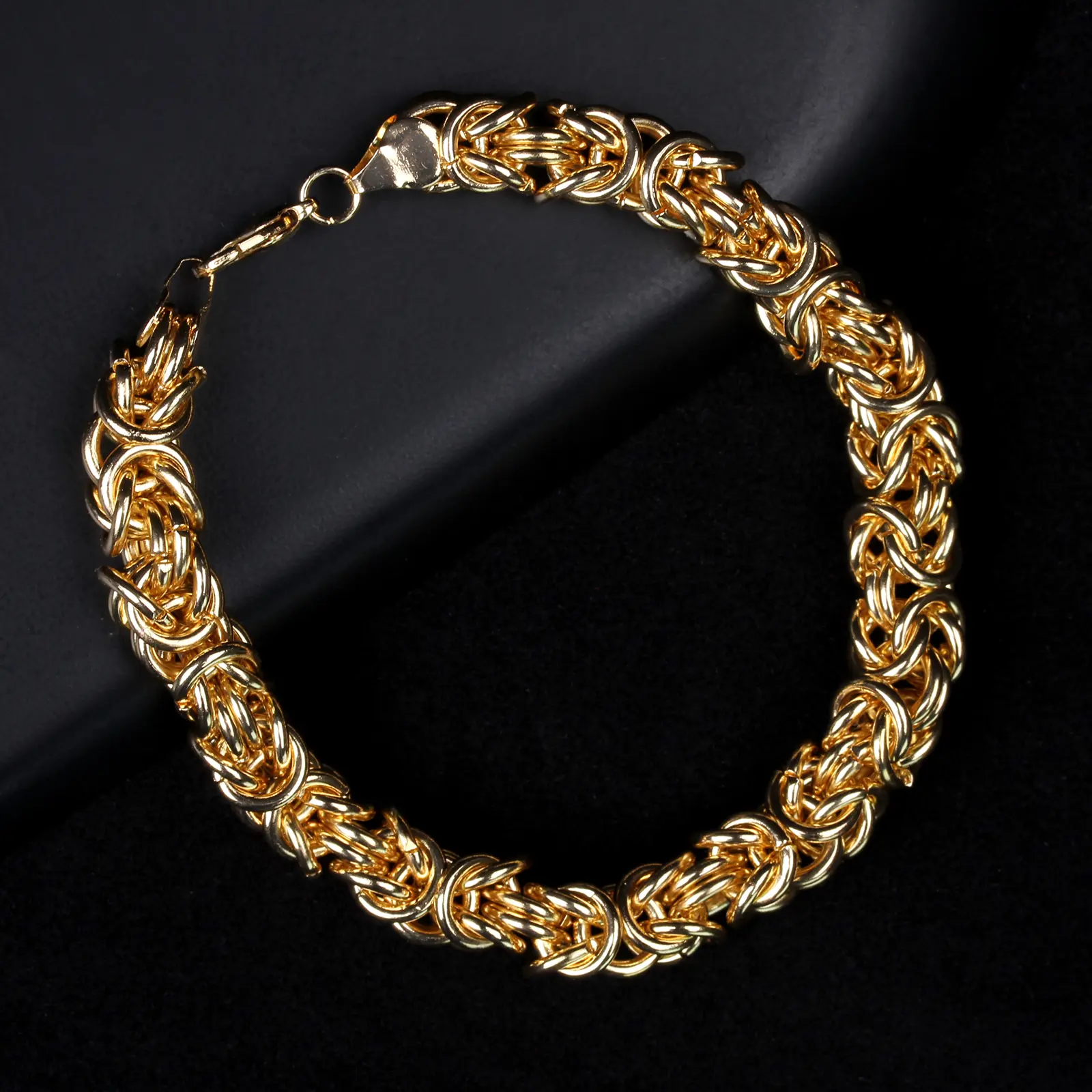 Women Men Fashion Braided Necklace with Interlocking Links for Women's Fashion Accessory Women Men Fashion Braided Necklace with Interlocking Links for Women's Fashion Accessory