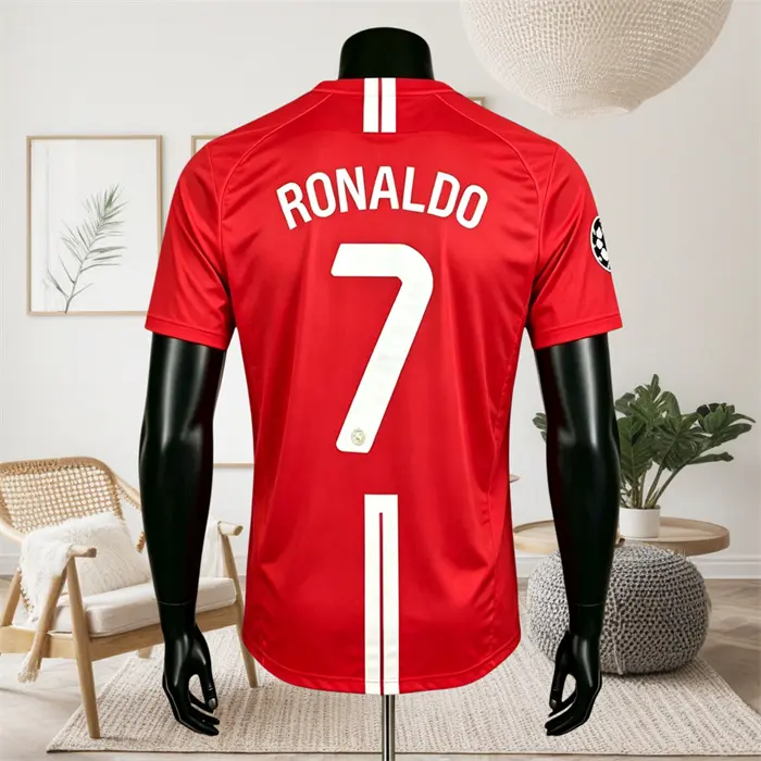 07-08 Home Retro red No.7 Ronaldo Short Sleeved Soccer Jersey