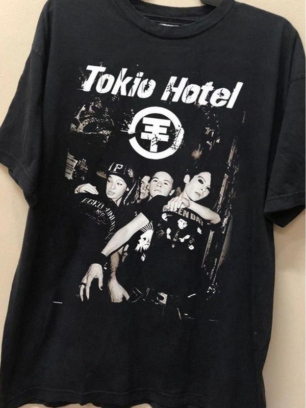 Vintage Tokio Hotel Signatures Music T-shirt
