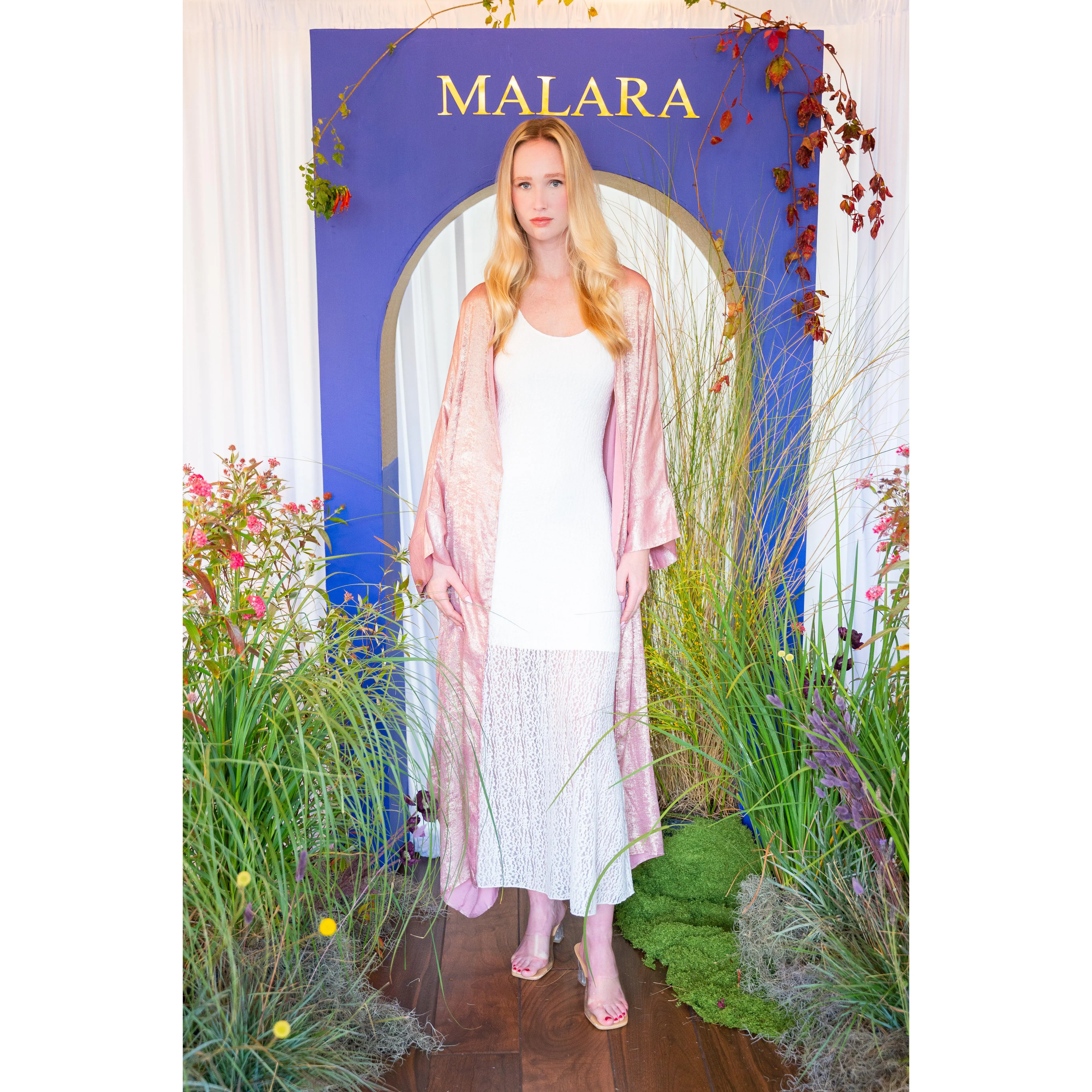 Amal Open Abaya
