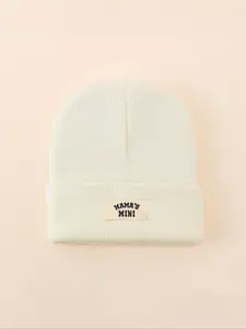 Newborn Knit Hat with Letter Embroidery, Warm Winter Beanie for Infants, Suitable for Outdoor Use, Casual Style for Daily Commute