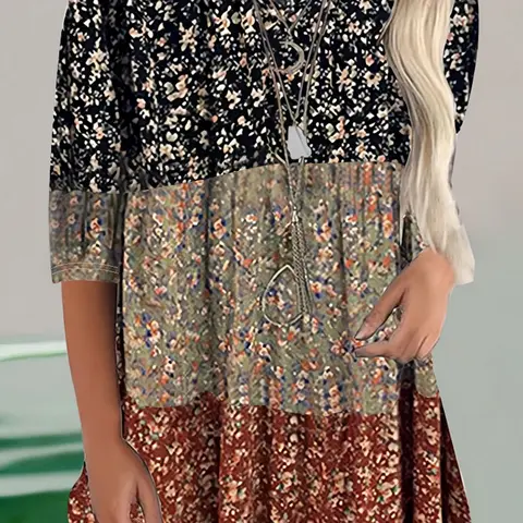 Plus Size Bohemian Style Three-Quarter Sleeve Round Neck T-Shirt, Women's Ditsy Floral Print Colorblock Casual Stretch Top, All Seasons Wearable, Ditsy Floral Pattern
