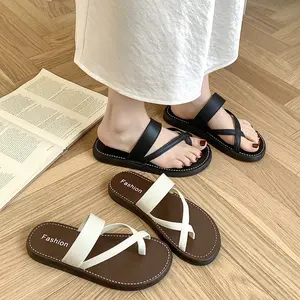 New summer women's slippers, fashionable and versatile, cross-toe slip-on sandals, non-slip, suitable for bathroom, bathing, and outdoor beach wear