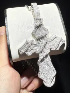 Luxurious Sparkling Full Diamond Thorn Vine Cross Pendant Necklace, European and American Style, Hip Hop Men's Jewelry, New Arrival