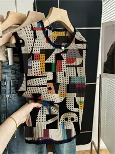Spring/Summer vacation boho style, casual loose crew neck sleeveless hollow-out with contrast trim, khaki geometric graffiti print women's knitted top, Knitwear, summer women's outdoor top, vest cardigan, summer bikini cover-up, Womenswear