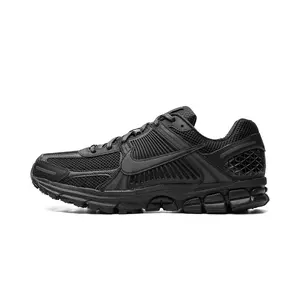 Zoom Vomero 5 "Triple Black" BV1358 003