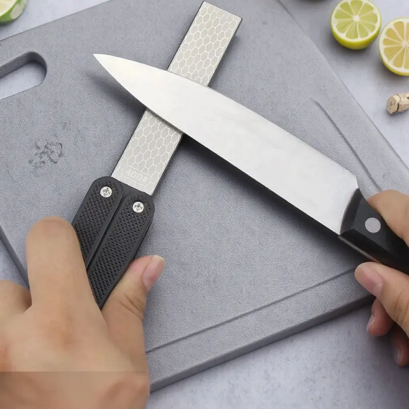 Portable Folding Dual-Sided Diamond Sharpening Stone 400/600 Grit with Non-Slip Handle Tactical Knife Sharpener EVA Case for Camping Hunting Chef Kitchen Woodworking Metal Polishing Sword Care Kit