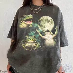 Comfort Colors Frog Moon Vintage Graphic T Shirt, Retro Amphibian Nature Tee, Cottagecore Gift