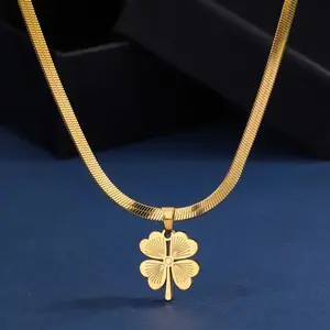 Minimalist pastoral four-leaf clover pendant and stainless steel pendant necklace with snake bone chain, suitable for women's daily wear