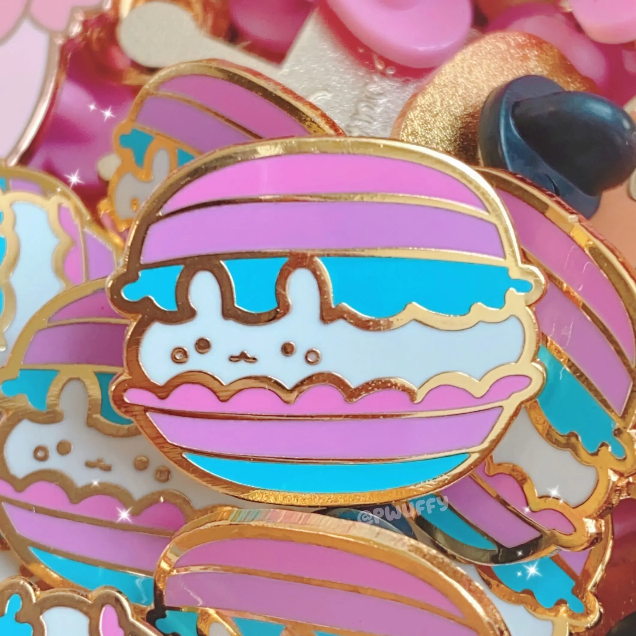 Macabun Bi Pride Pin Macabun Bi Pride Pin