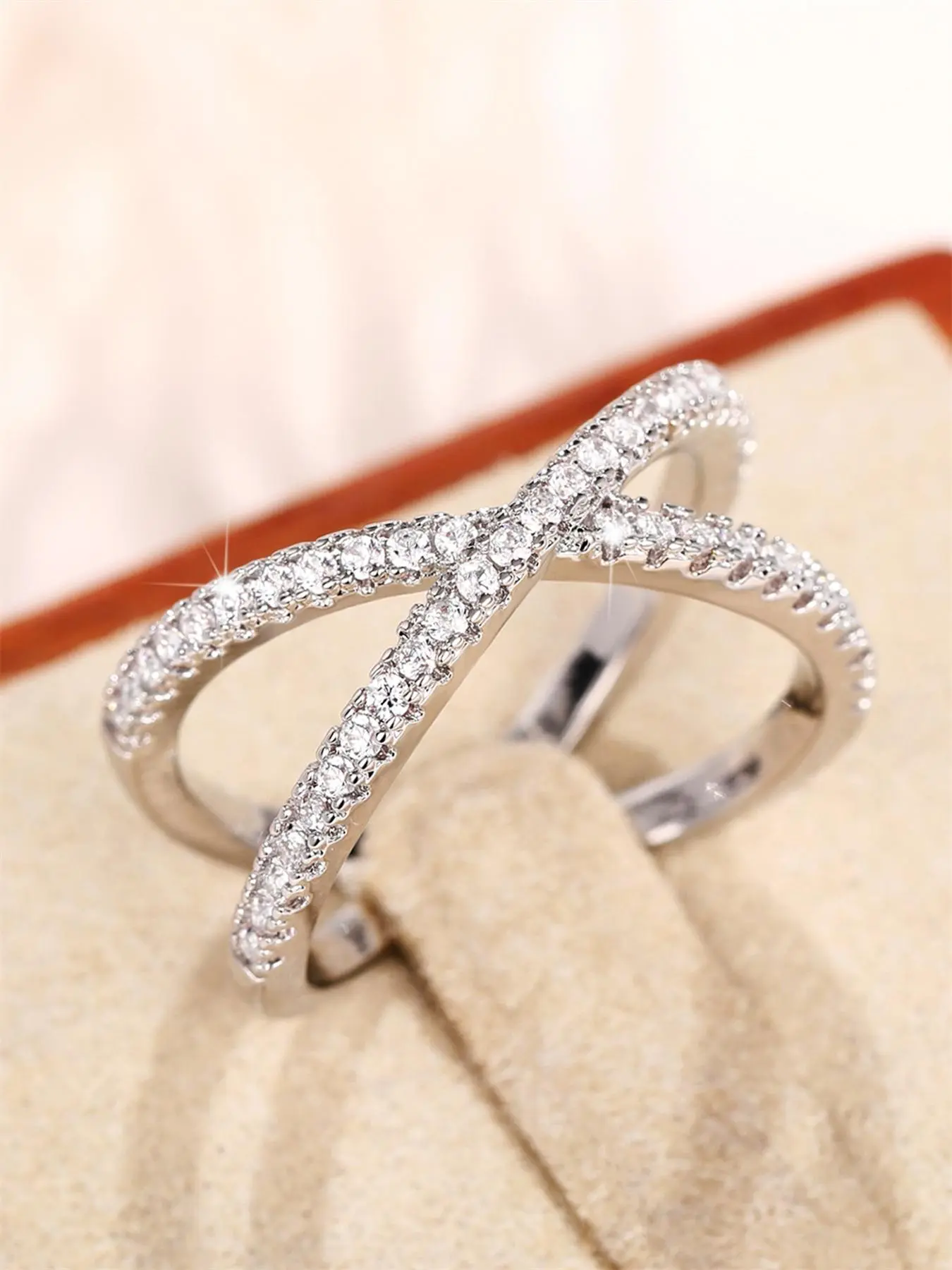Women's Elegant Rhinestone Decorated Criss Cross Design Ring, Statement Ring, Exquisite Trendy Ring for Women, Wedding Engagement Anniversary Party Jewelry Gifts, Stackable Rings, Unique Rings, Fashionable Jewelry, Beautiful Rings