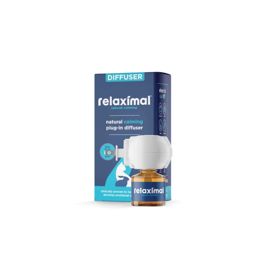 Stratford Relaximal No-Water Essential Oil-Free Scented Pet Anxiety Relief Plug-In Diffuser, Sage-Infused Wall-Mountable Dog & Cat Room Odor Neutralizer with Refill Bottle, Essential Oils, Chemical Free