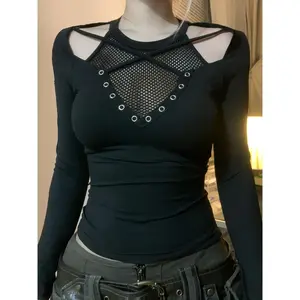 Women’s hollow cross T-shirt, Y2K fashionable long-sleeve T-shirt, suitable for everyday outdoor wear, autumn and winter women’s clothing, women’s top GARMENTARY