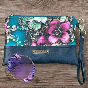 The Wristlet