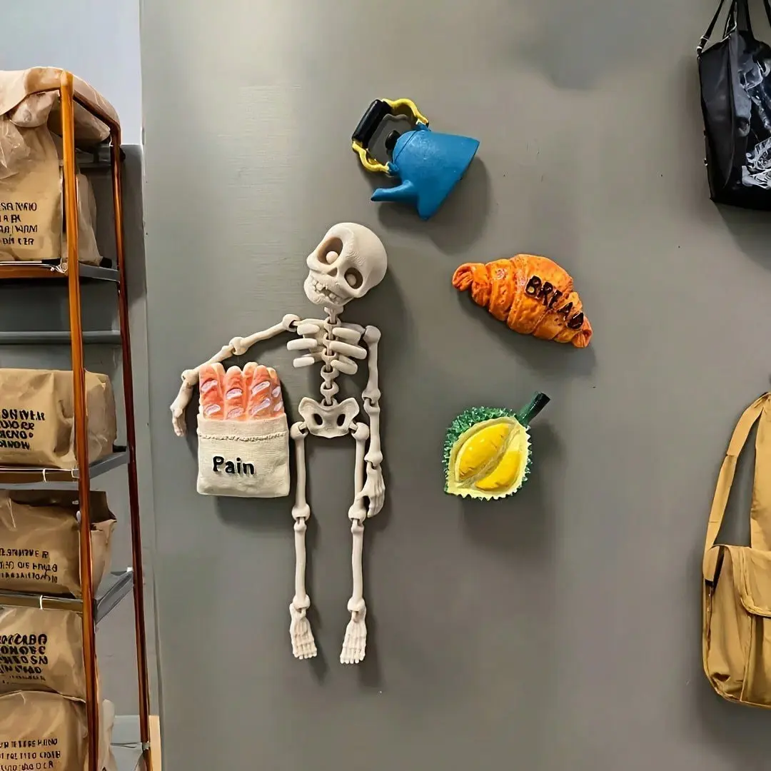Magnetic Movable Skeleton Fridge Magnet, 3D Printed Poseable Jointed Bones, Retro Halloween Decoration, Funny Gift for Home Party Display, Fun Gifts, Versatile Gift