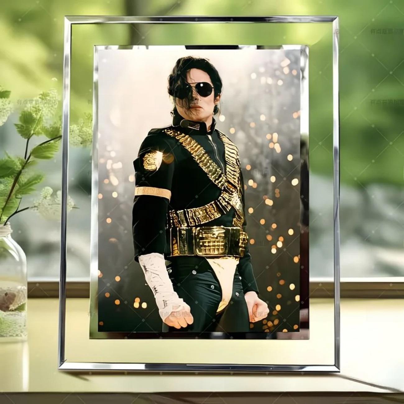 MJ Crystal Glass Photo Frame Custom Collectible Desktop Ornament for Room Bedroom Stylish Merchandise Gift for Fans Elegant Decor Piece