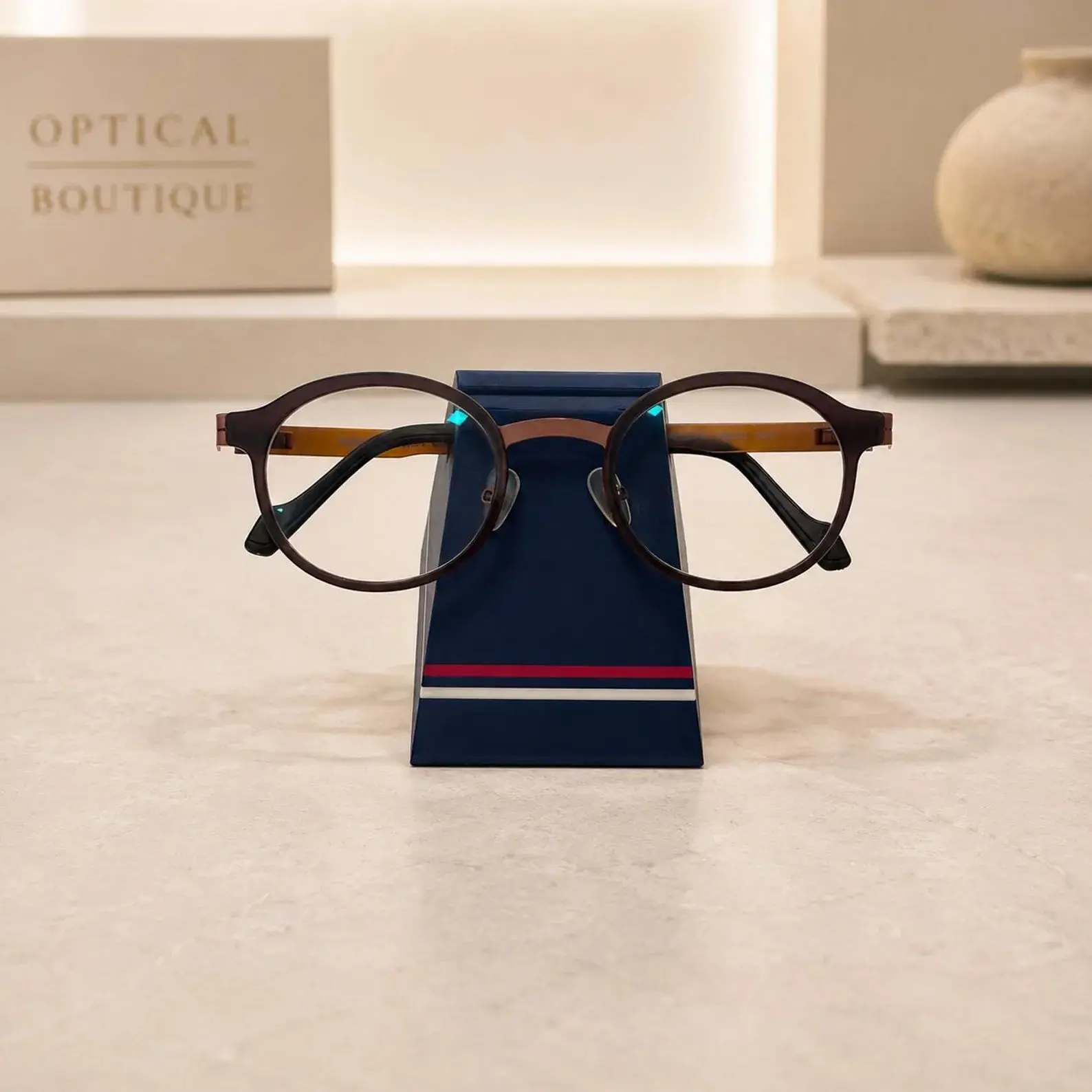 Simple Eyeglass Holder Stand, Modern Sunglasses Display Stand, Desk Organizer for Glasses
