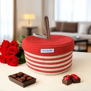 HandWovenStorageBasket, Cute Hand-Woven Storage!Small Lidded Basket For Desktop Clutter,Lidded Woven Basket,Small Storage Basket With Lid