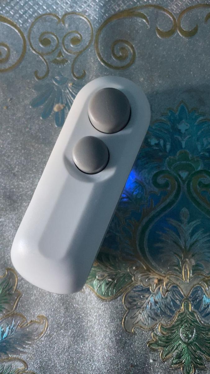 Item: White*1, one-size