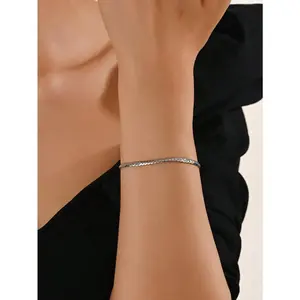 Stainless Steel Snake Bone Chain Bangle - 1 Pc Woven Bead Bracelet with Textured Finish, Stylish Costume Jewelry Accessory for Daily Gatherings, Ideal for Jewelry Pairing
