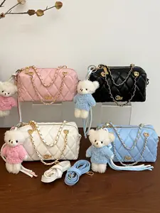 2026 New Trendy Fashion Handbag, Unique Design, High-End Feel, Simple and Casual, All Seasons, Lightweight Shoulder Bag, Chain Strap, Trendy Crossbody Bag