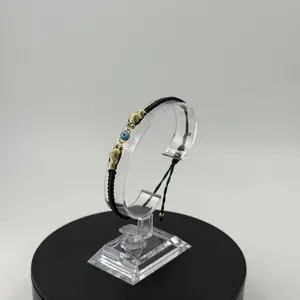 Pulsera tejida artesanal  Oro laminado   Nuestras pulseras son ajustables