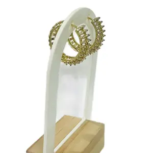 Elegant Women's Earrings with Intricate Design and Sparkling Details for Everyday Wear