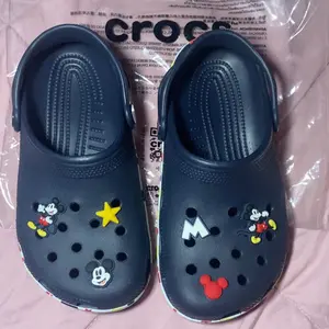 Crocs Kids' Disney Mickey and Minnie Mouse Clogs