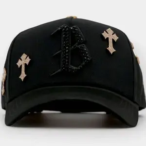 Barbas Hats “B Chrome” Premium Streetwear Snapback – Black Adjustable Unisex Hat for Men & Women Featuring Rhinestone Letter Embroidery and Metallic Cross Accents Inspired by Modern Street Fashion