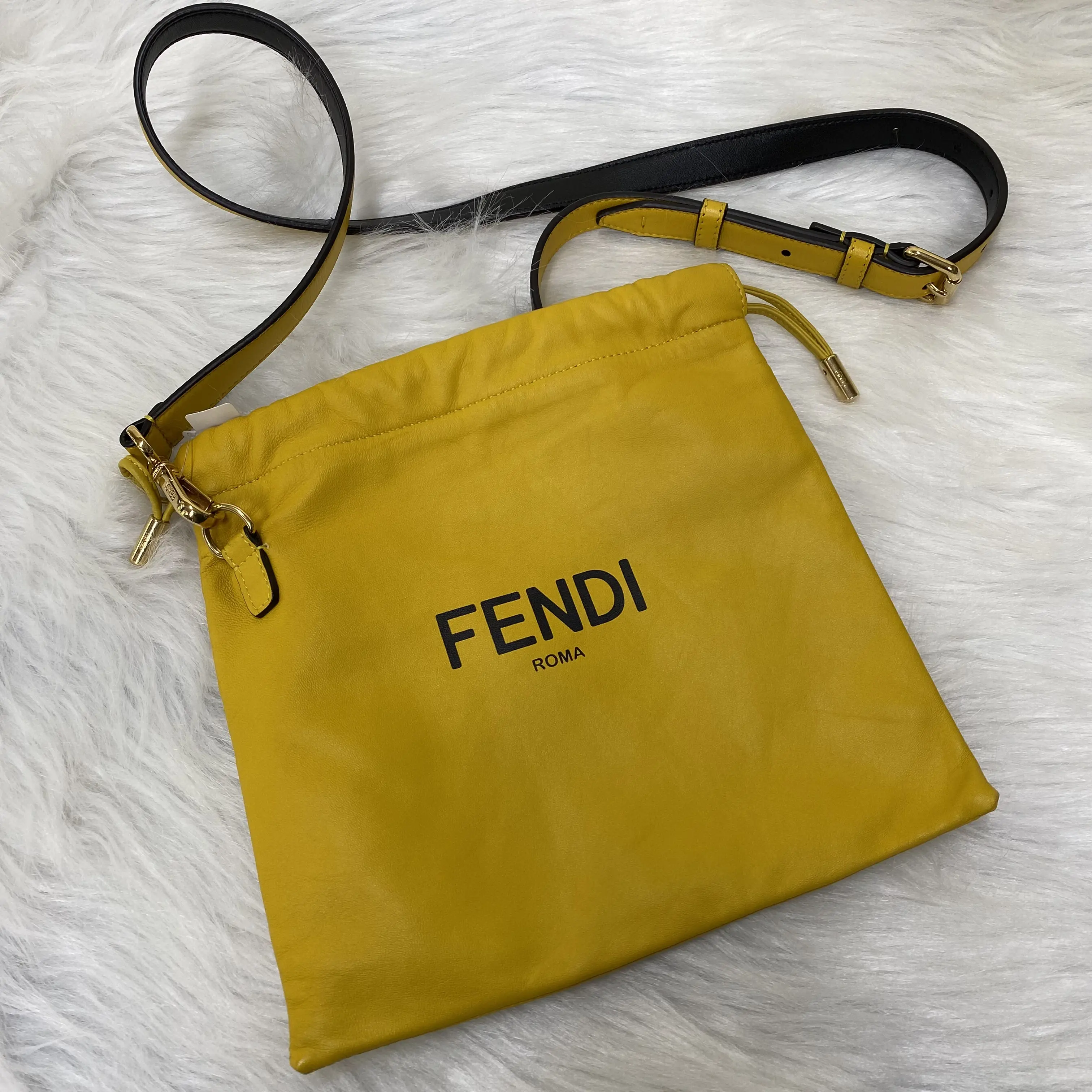 Pre-owned FENDI leather Small Leather Goods Pack Pouch