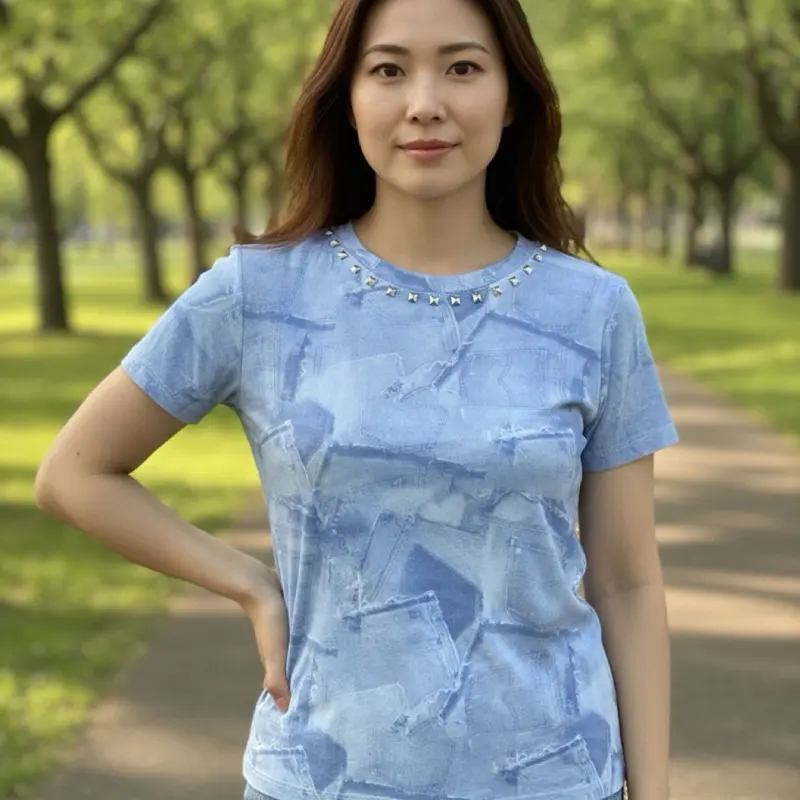 T00101-Beautiful basic T-shirt with sneaker design and rhinestone purse 95%Cotton 5%Elastane
