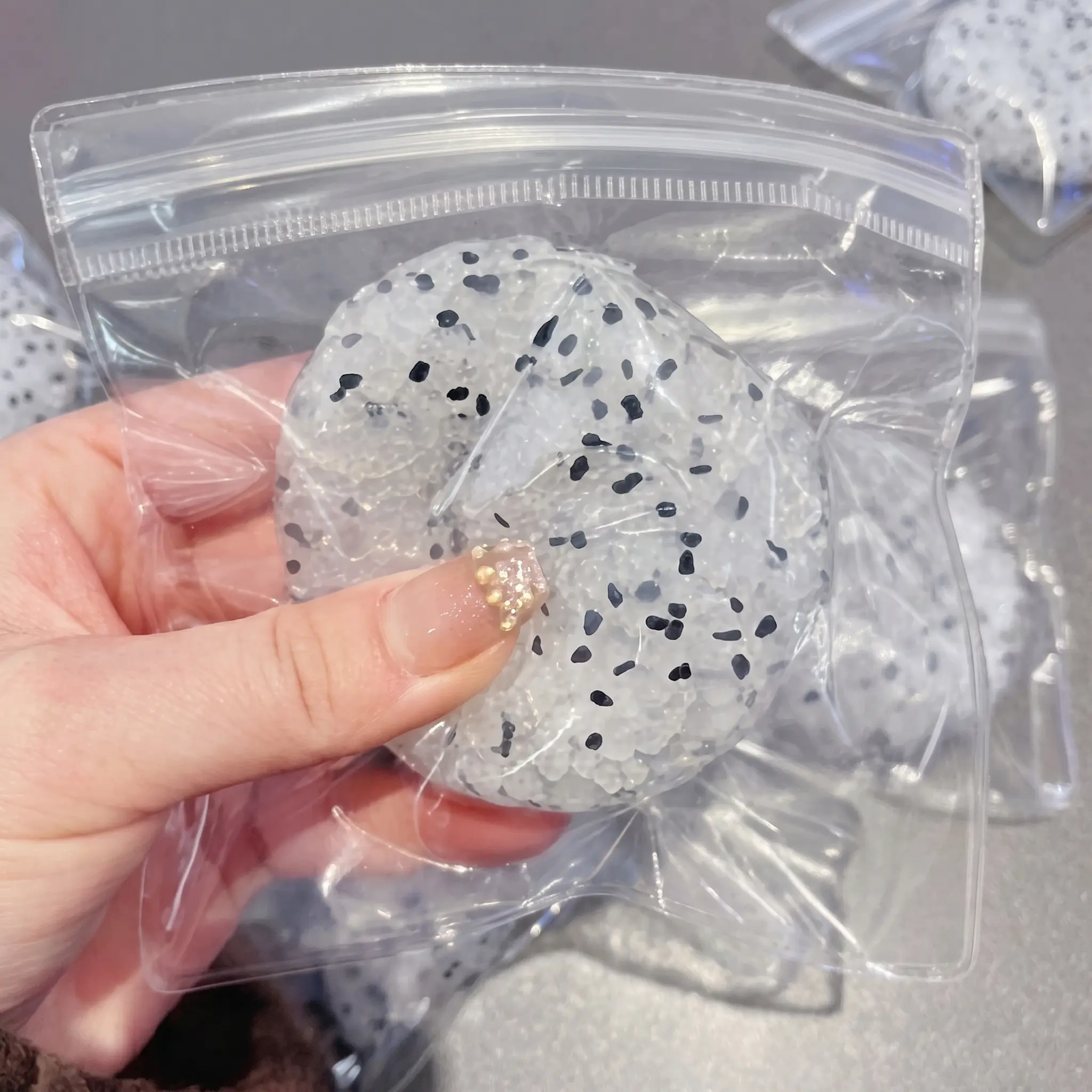 Kawaii Rice Ball Squishy Toy – Cute Slow Rising Stress Relief Sensory Toy, Soft Squeeze Fidget Gift for Kids & Adults