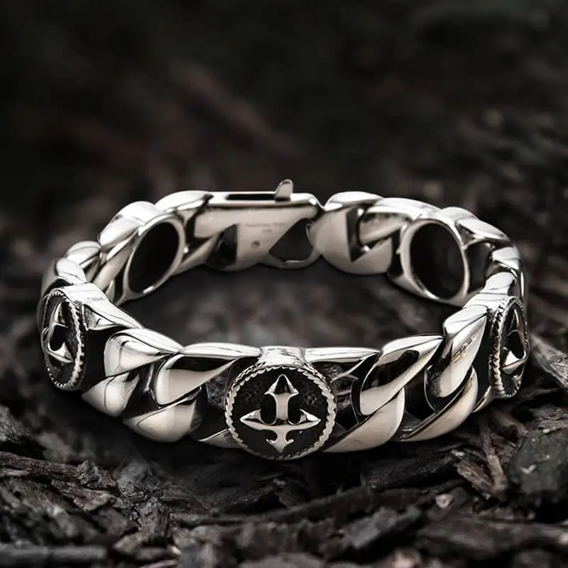 GTHIC Men's Stainless Steel Cuban Link Bracelet - Stylish Cross Design, Bold Look, 22cm Stainless Steel Bangle for Daily Wear Statement Jewelry, Simple Bracelet
