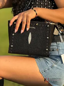 CUADRA MANTARRAYA BLACK STUDS BAG DU236