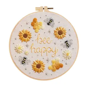 Beginner Embroidery Kit, Elegant Bee Design Daisy Cross Stitch Set, DIY Craft Supplies, Includes Printed Cotton Fabric, Thread, Needle, Pattern