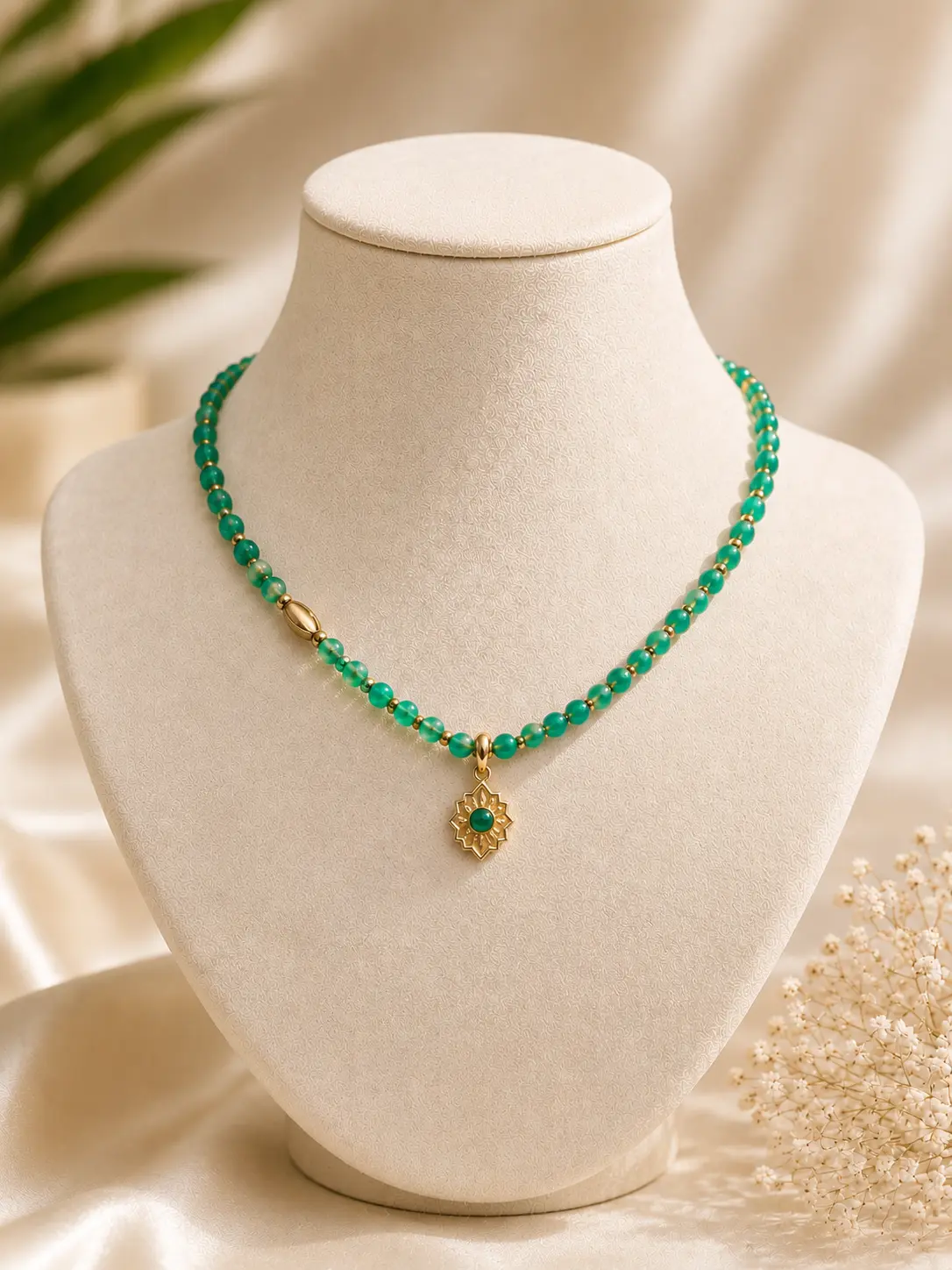 Green Agate Star Pendant Necklace – S925 Sterling Silver Gold-Plated Gemstone Necklace